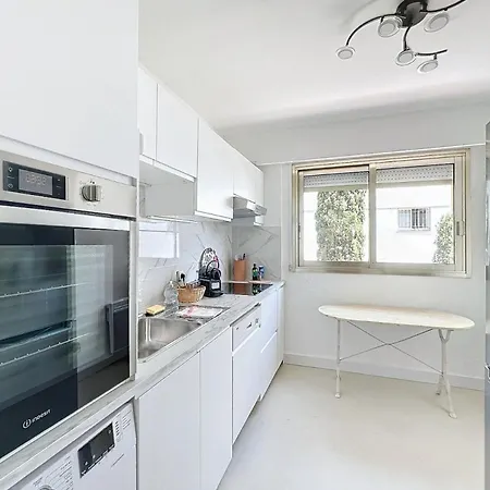 2 Bedroom Apartment With Parking 3 Mins From La Croisette Beach Cannes Exterior photo