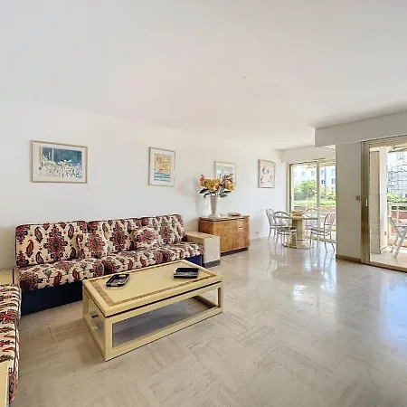 2 Bedroom Apartment With Parking 3 Mins From La Croisette Beach Cannes Exterior photo